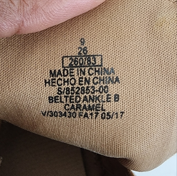 Old Navy Women's Tan Vegan Ankle Booties, Size 9 - Picture 2 of 11